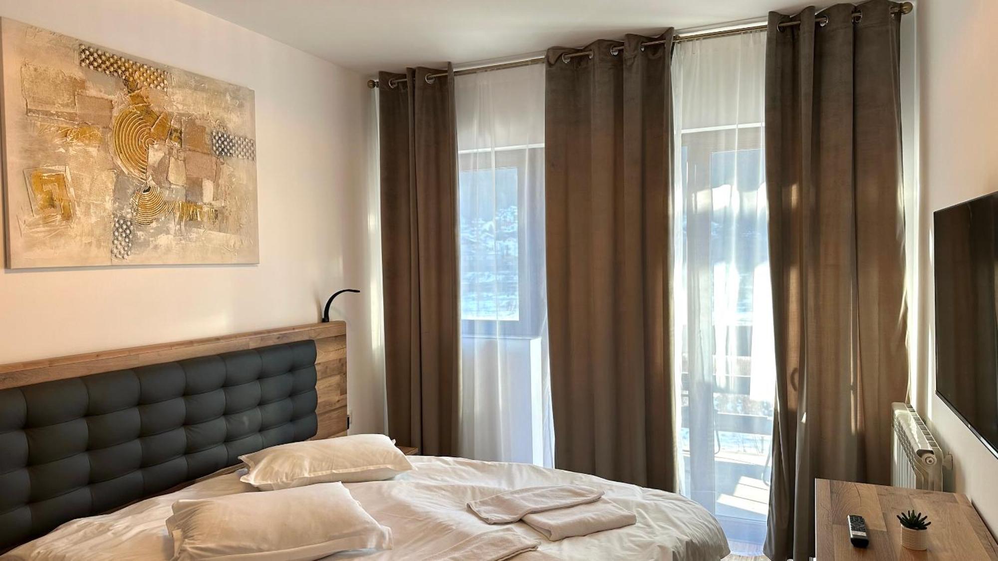 Busteni Mountain View Suites By The River - Ev Plug Δωμάτιο φωτογραφία