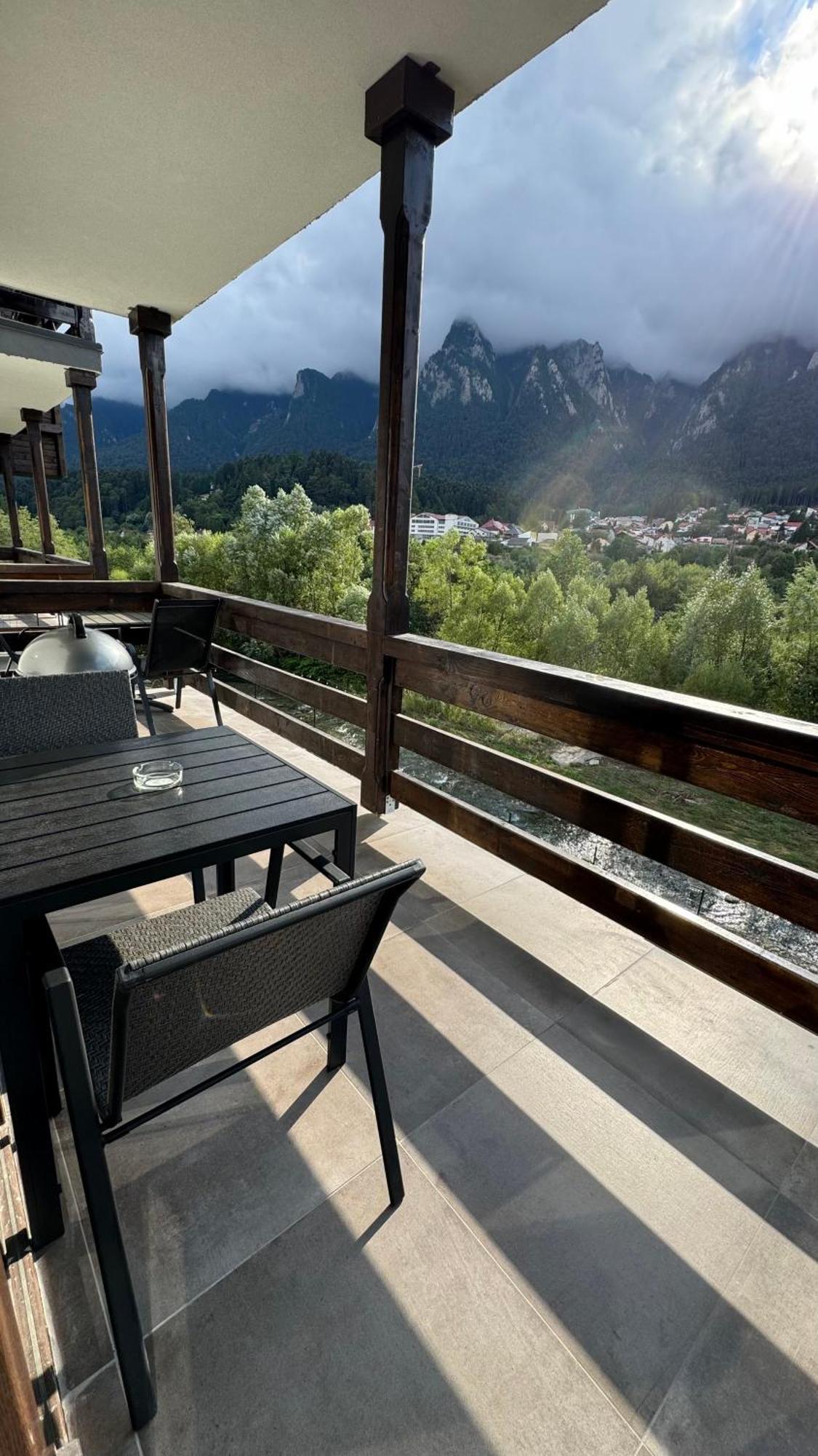 Busteni Mountain View Suites By The River - Ev Plug Εξωτερικό φωτογραφία